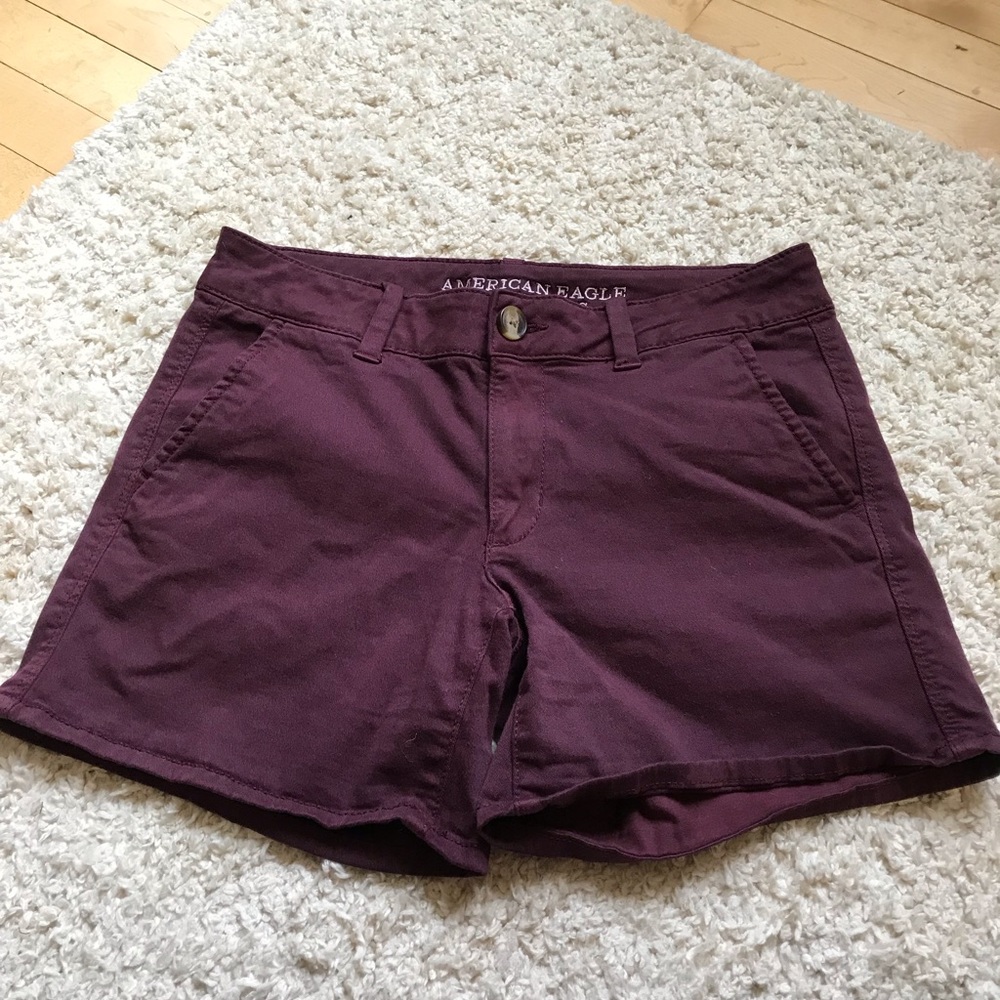 maroon american eagle shorts
